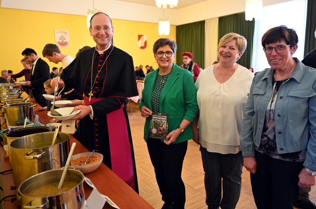 2025-03-09_Visitation_Suppenessen